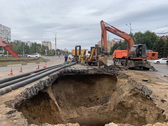 В «РВК-Воронеж» рассказали, насколько продвинулись ремонтные работы на прорвавшемся канализационном коллекторе в Коминтерновском районе