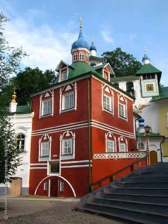 Реставрация ризницы Псково-Печерского монастыря начнется в ближайшее время