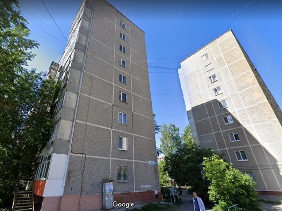 Тело девушки обнаружили возле многоквартирного дома в Екатеринбурге