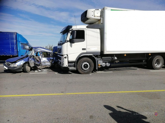 После ДТП с грузовиком в Волгоградской области умер 84-летний водитель