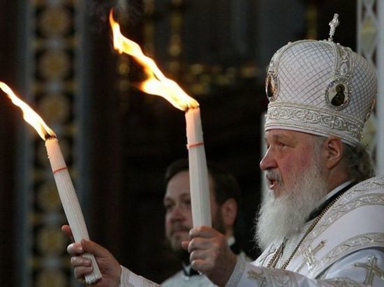 Патриарх Кирилл призвал россиян молиться за Путина