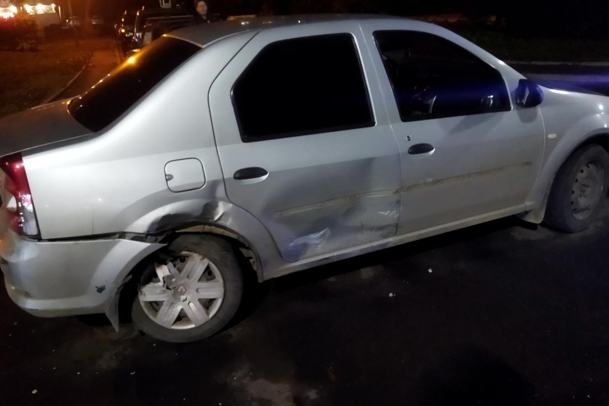 рено логан 11 года. рено логан в орле. логан в орле зимой. рено логан после дтп. логан в орле зимой.