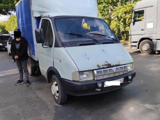 В Рязани полицейские задержали пару распространителей героина и метадона