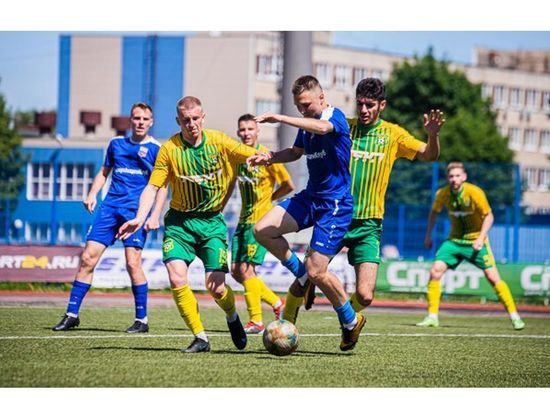 Смоленские студенты выиграли в третьем матче НСФЛ в Питере