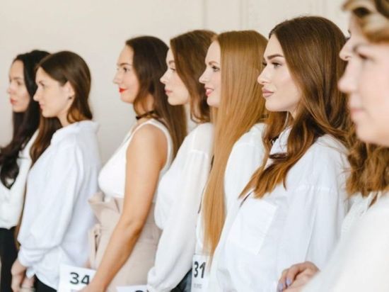 Пять красоток из Новосибирска стали участницами конкурса «Мисс Офис – 2022»