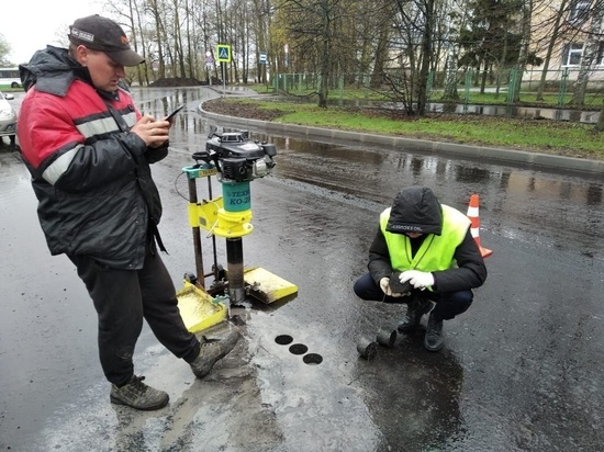 Подрядчики в Великом Новгороде не устранили дефекты на 75 участках гарантийных дорог