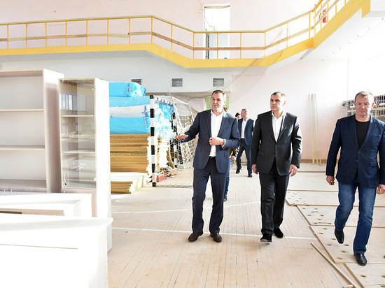 Реконструкцию Дворца спорта завершают в Волжске