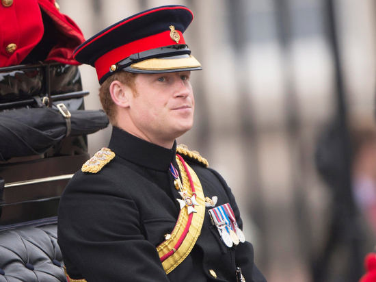 Воевавшему принцу Гарри запретили надевать форму на похороны королевы