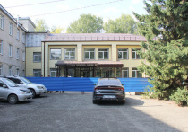 В Барнауле ремонтируют поликлинику горбольницы № 10 на Южном.