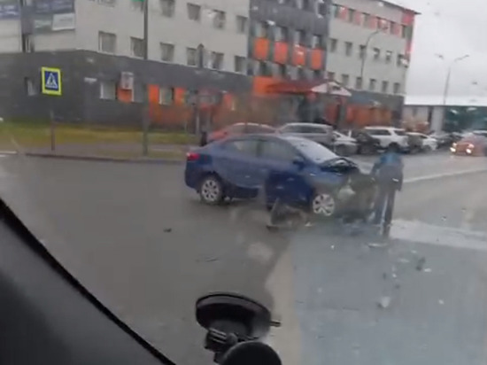 В серьезном ДТП на дороге Ноябрьска обошлось без жертв