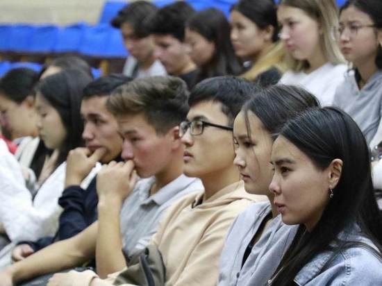 Странам Большой Евразии нужен госзаказ на обучение молодых аналитиков