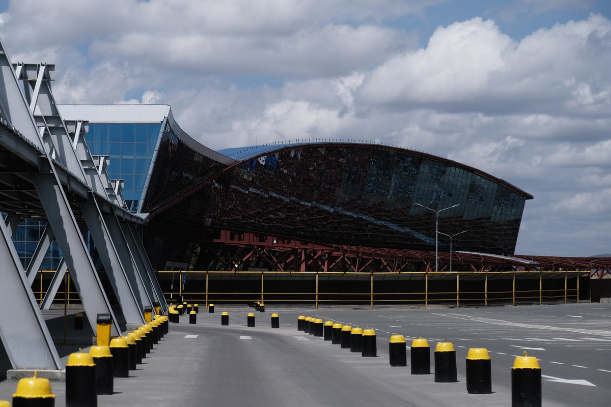 Аэропорт Южно-Сахалинск новый терминал