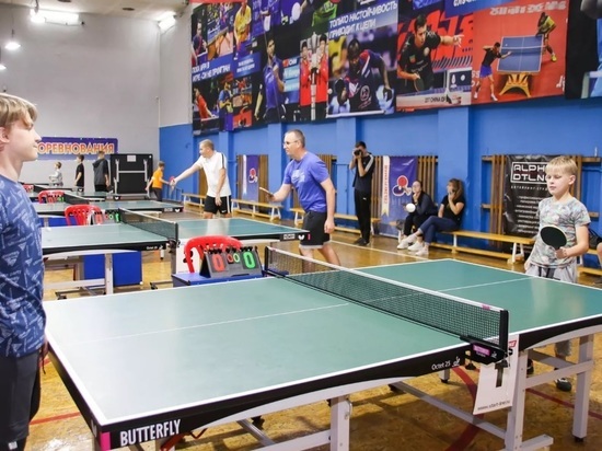 Необычный турнир по настольному теннису прошел в Барнауле