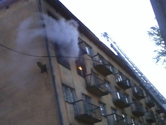 В Иванове на Володарского загорелась квартира - есть пострадавший