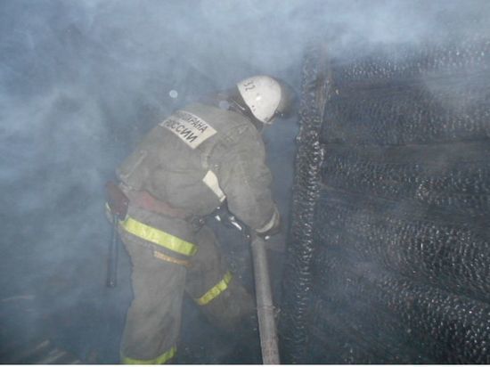 В Сычевском районе произошёл пожар на складе