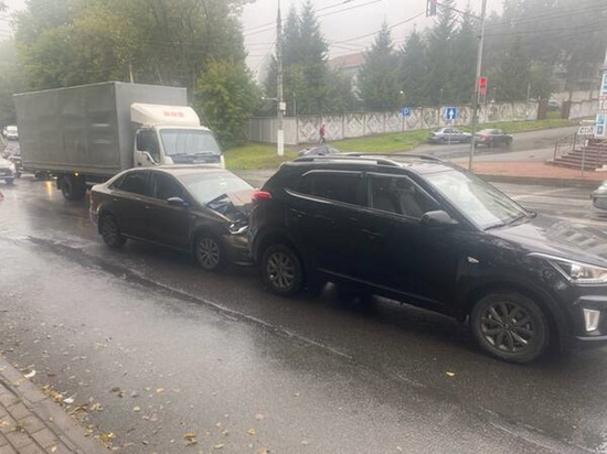 В Брянске случилось серьезное ДТП на улице Калинина