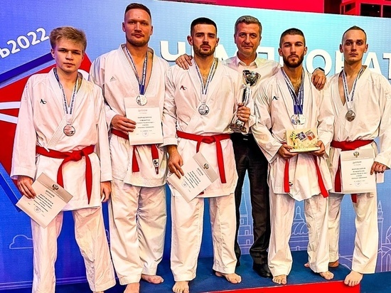 Орловчане взяли серебро чемпионата России по карате