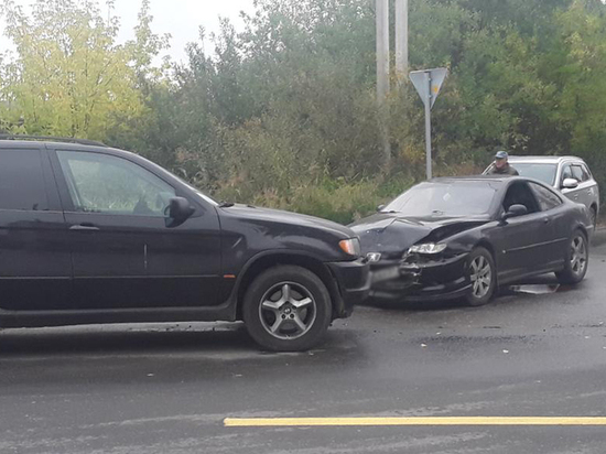 В Иванове не поделили дорогу "БМВ" и "Пежо"
