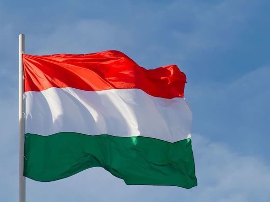 Европарламент отказался считать Венгрию демократическим государством