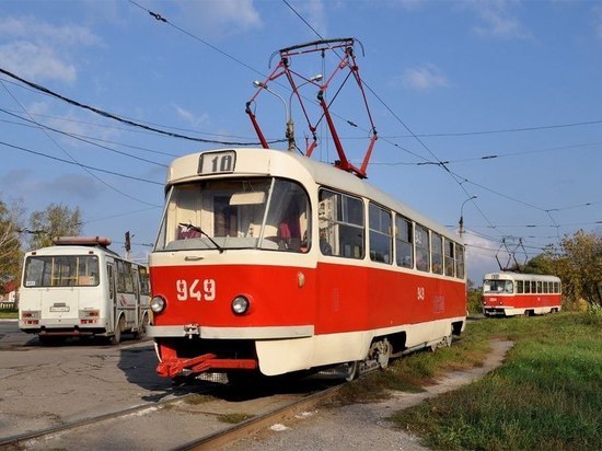 В центре Донецка из-за обстрела остановлены трамваи