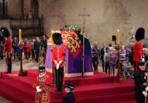 В Великобритании раскрыты подробности похорон королевы: Елизавета  II будет похоронена вместе со своим мужем принцем Филиппом во время частной службы и похорон в понедельник вечером после ее государственных похорон в Вестминстерском аббатстве