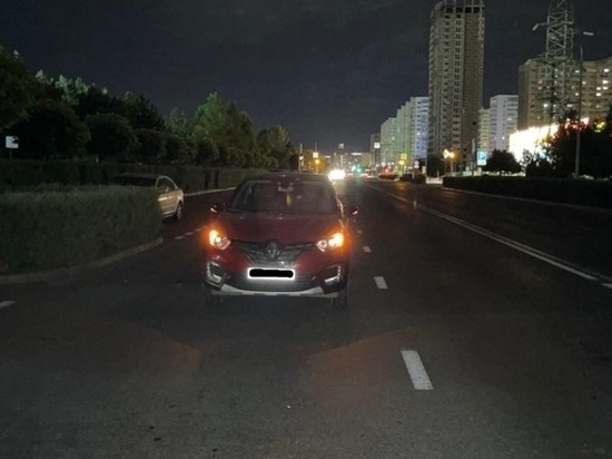 В Краснодаре под колёсами иномарки пострадал 39-летний мужчина