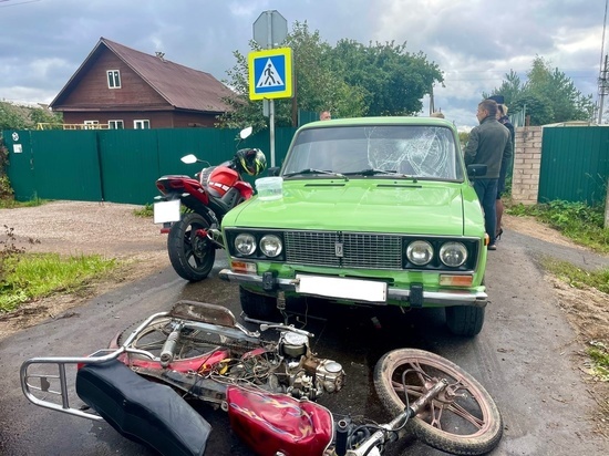 Ребенок пострадал в ДТП с мотоциклом в Новгородском районе