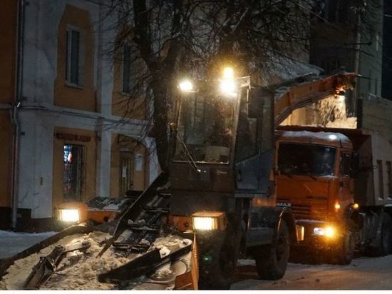 В Орле спецтехнику готовятся «переобуть» к зиме