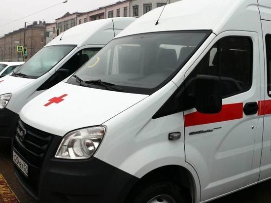 Клиникам Брянщины передали новые автомобили