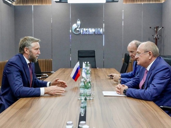 Юрий Бездудный провёл рабочую встречу с заместителем председателя правления компании Виталием Маркеловым.