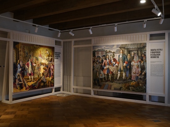Более 800 псковичей успели посетить новую выставку о Петре I в Поганкиных палатах