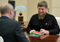 Глава Чечни Рамзан Кадыров заявил, что региональные батальоны "Запад-Ахмат" и "Восток-Ахмат" "присоединились к огромному числу союзных войск в Донбассе"