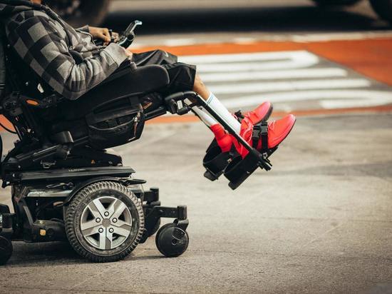 Жительница Калининграда обманула вологжанина при продаже инвалидной коляски