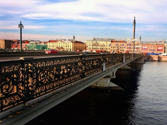 Почти 40 безымянных мостов в Петербурге обрели названия