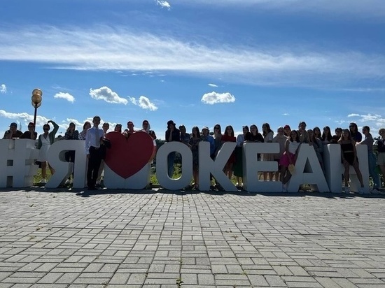 Самые активные участницы Детского совета при уполномоченном по правам ребенка в НАО побывали во Всероссийском детском центре «Океан».