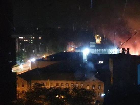 В центре Донецка вновь рвутся снаряды