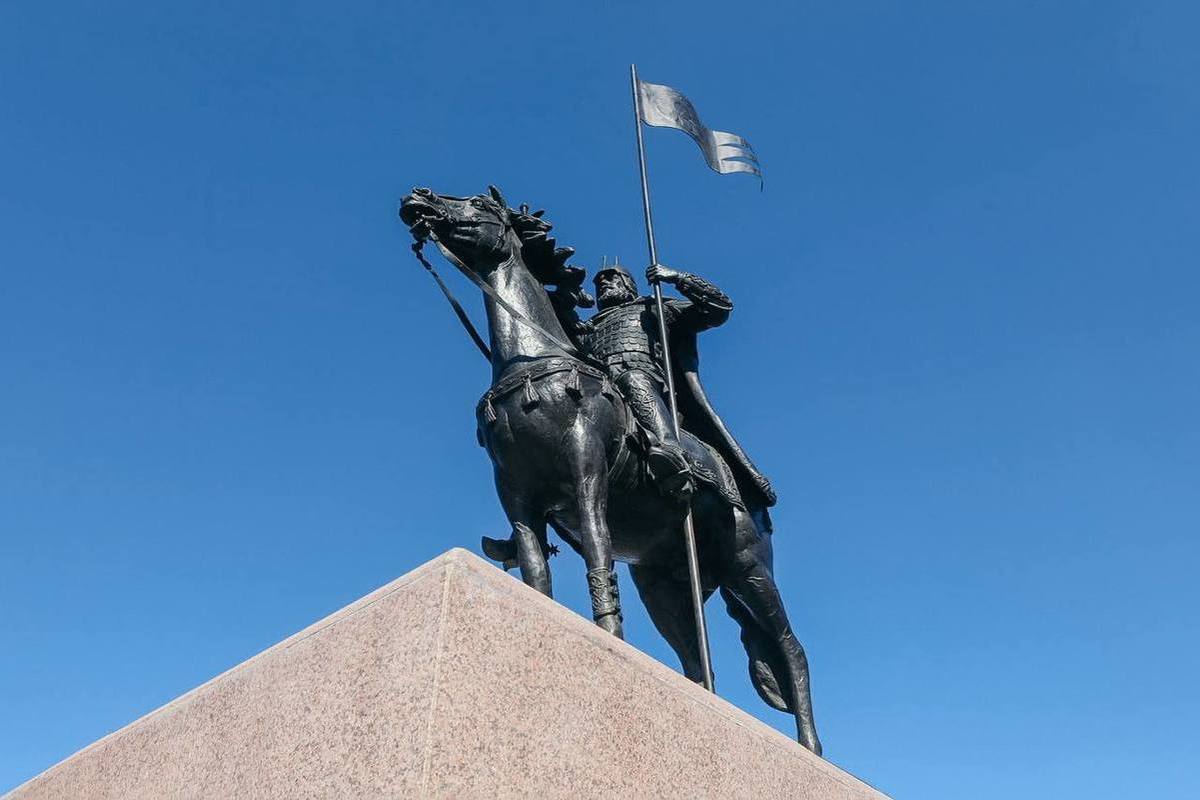 санкт петербург памятник александру невскому