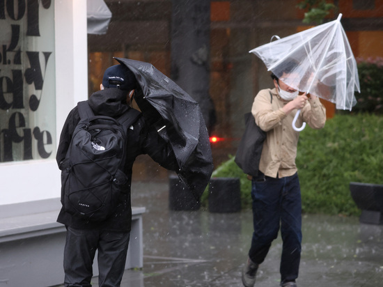 В Японии из-за тайфуна эвакуируют почти 2,5 миллиона человек