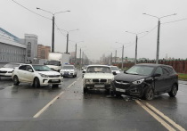 При столкновении автомашин в Йошкар-Оле пострадал ребенок-пассажир.