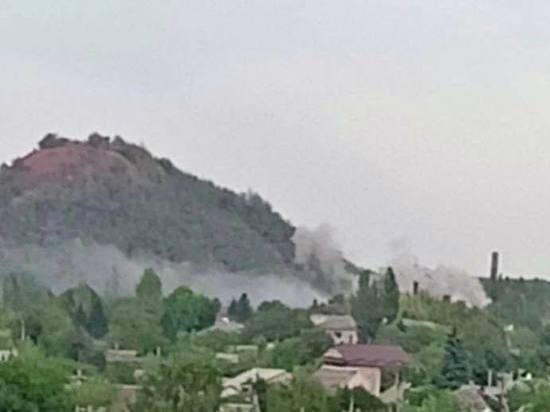 Школа и ДК повреждены обстрелами в Донецке