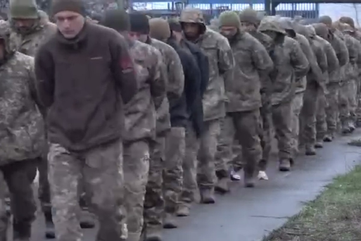 Русские пленные на украине 2024 сегодня список. Украинские военнопленные.