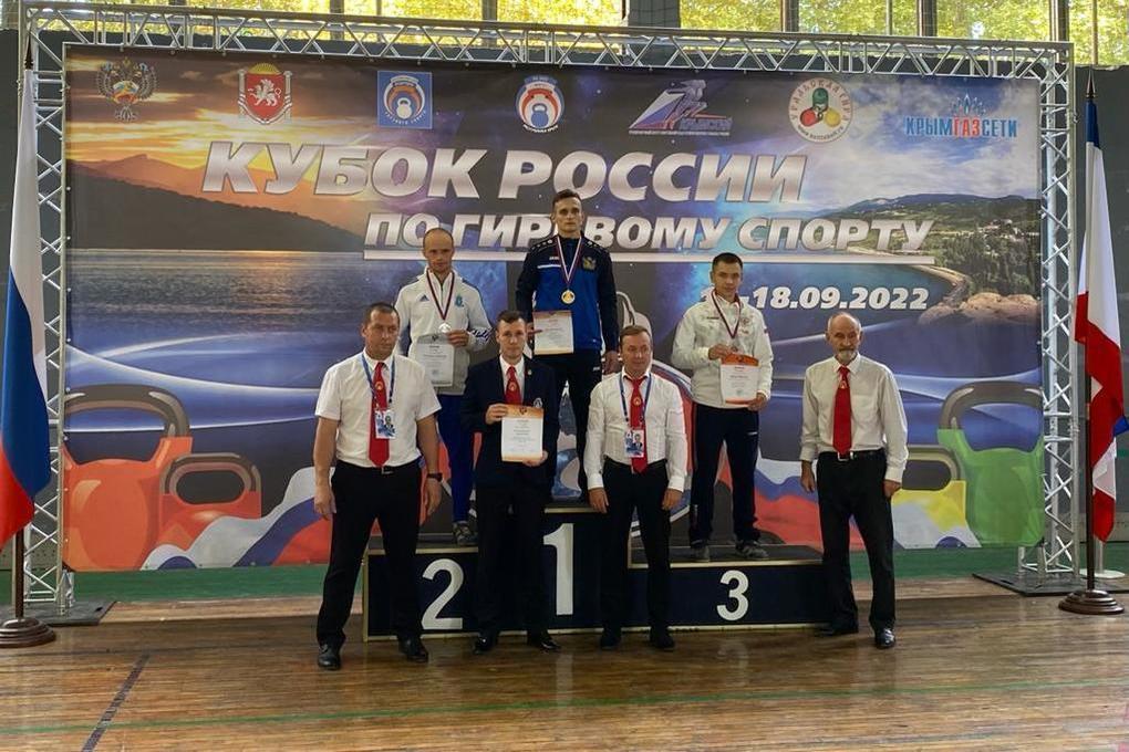 Voronezh resident Vladislav Zuev won the Russian Cup in kettlebell lifting