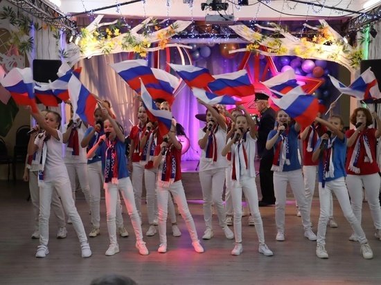В соломбальском округе Архангельска прошел концерт в поддержку российских военных