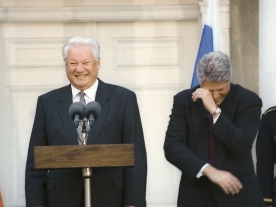 Клинтон вспомнил, как Ельцин отреагировал на расширение НАТО на восток