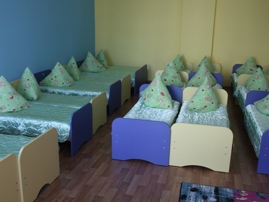 В Амурском поселке Омска приостановили строительство детского сада