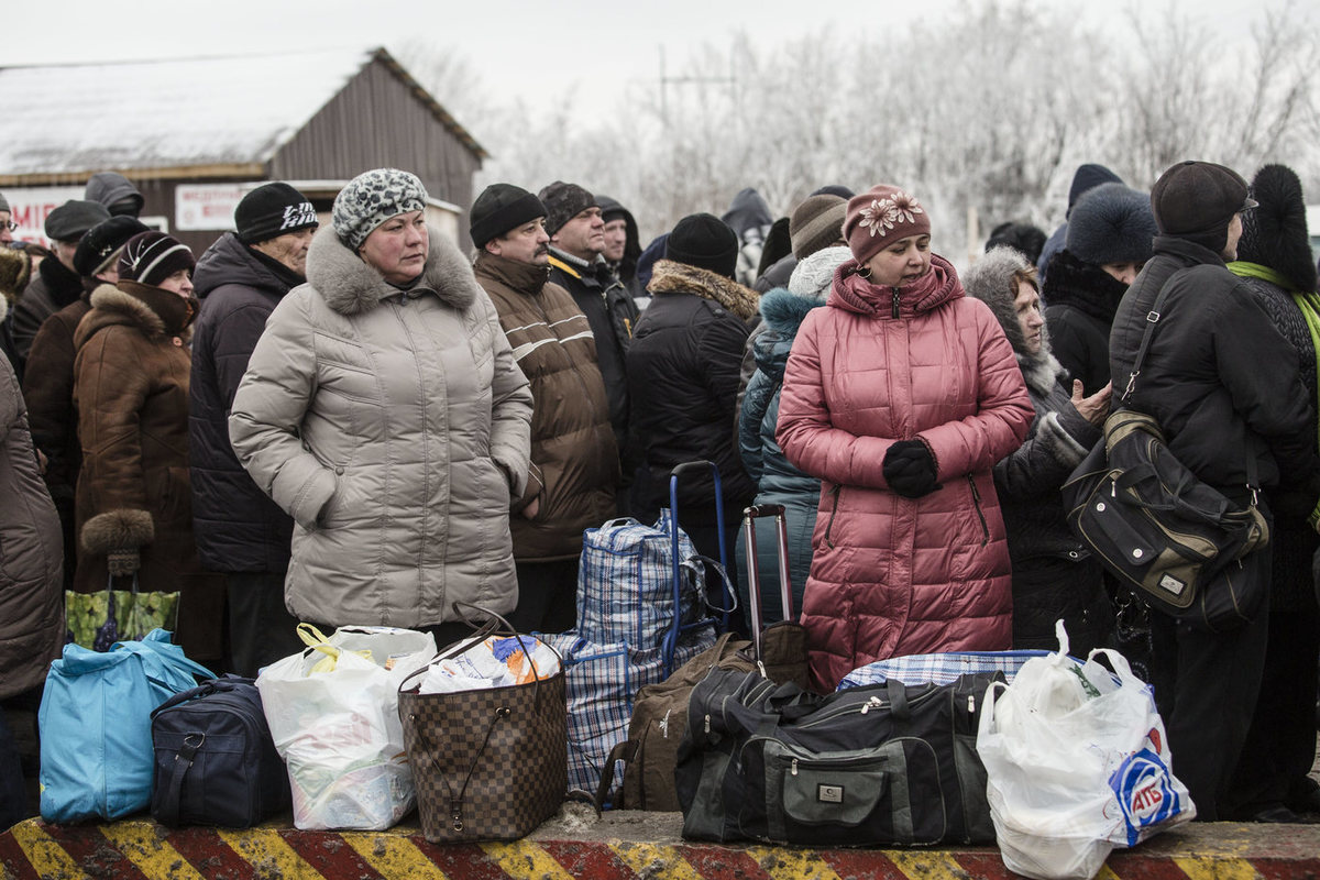 РИА Новости: в Николаеве украинские власти проверяют телефоны жителей - МК