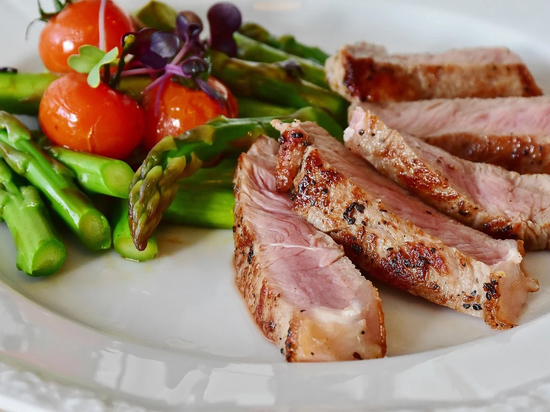 Врач Ковальков назвал блюдо, которое осенью способно сделать человека счастливым