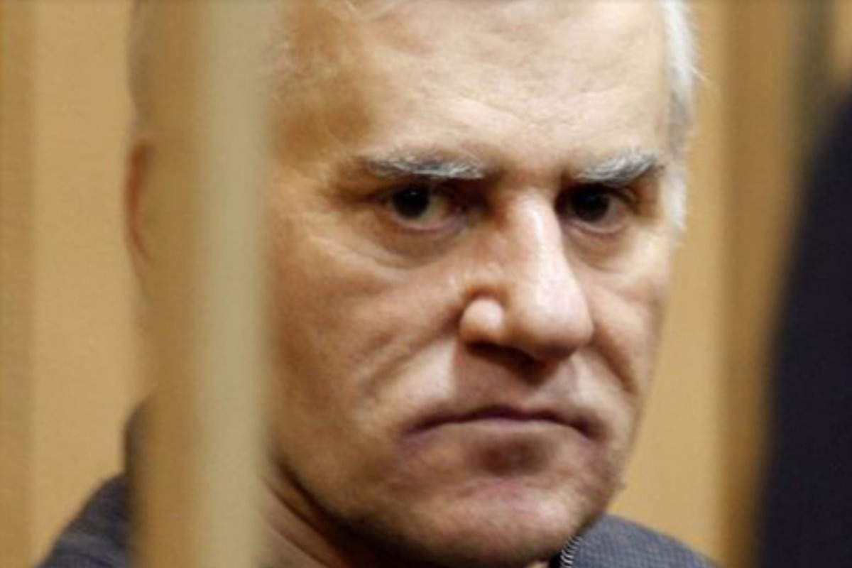 бывший мэр махачкалы. мэр махачкалы амиров. мэр махачкалы амиров. саид амиров дом. амиров мэр махачкалы черный дельфин.