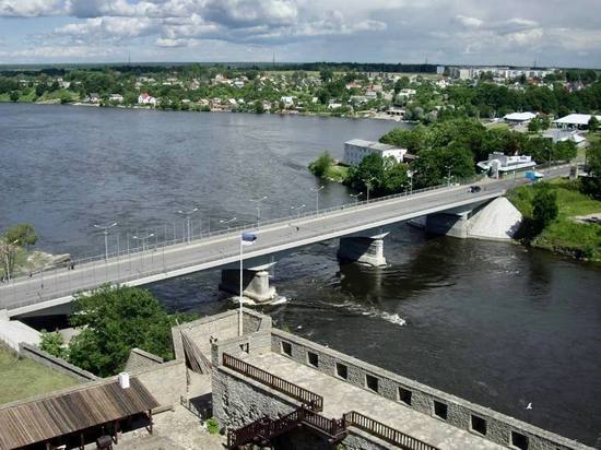 Граница нарва ивангород фото