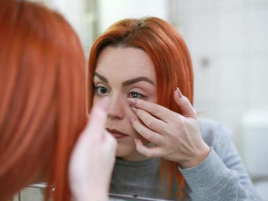 Россиянам рассказали, где на лице нельзя выдавливать прыщи
